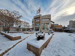 ساختمان دانشگاه